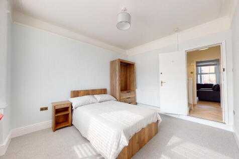 Carholme Road // West End // 4 Bed Student House // Aug 2026 photo 4