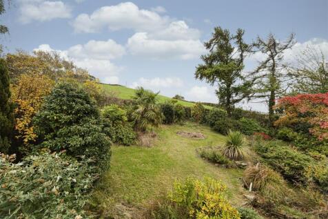 Bramleys Estate Agents - Leeds Road - Mirfield (23