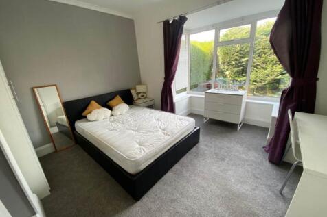 Tinshill Lane (Room 2), Horsforth, Leeds photo 3
