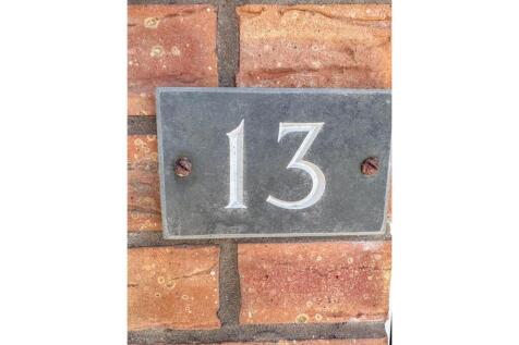 13 birch Drive (18).jpg