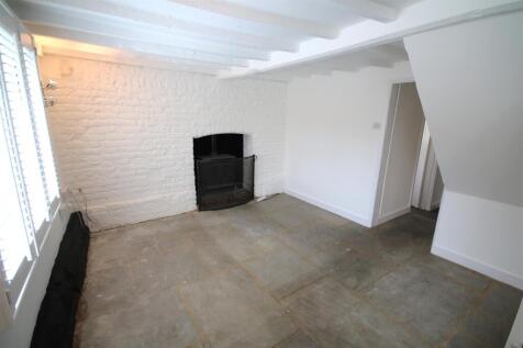 Living Room b.JPG