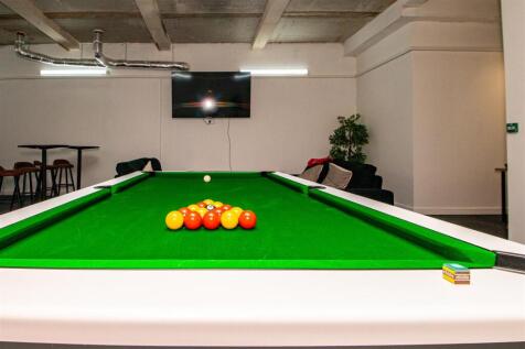 pooltable_1.jpg