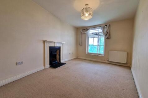 Market Street, Tavistock, PL19 photo 4