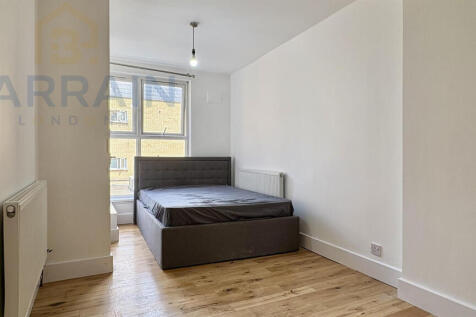 Property to rent in East India Dock Road