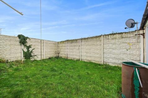 CAM03669G0-PR0041-STILL009