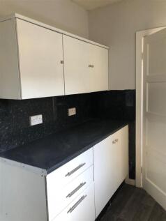 Kitchen3.jpg