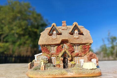 Lilliput Image.jpg