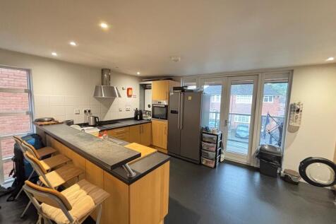 57e6fad3-0454-40b...