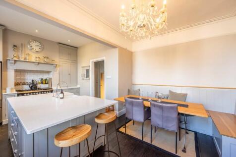 Kitchen/Dining Ro...