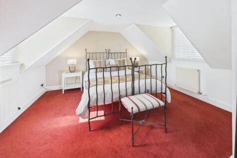 CAM03185G0-PR0115-STILL005