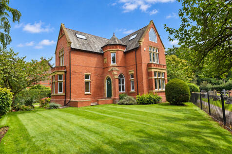 Five Bedroom Detached