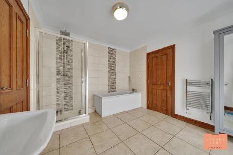 Bedroom Two En Suite