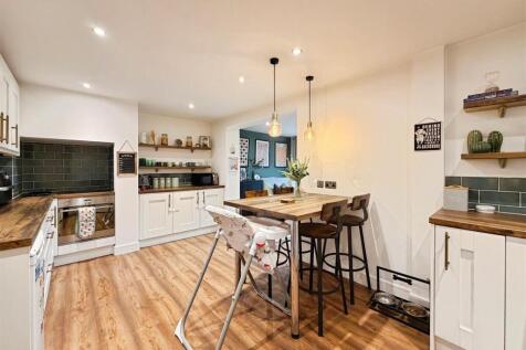 9a74273a-25-4884-8EAD-AFABCDDF0EBC-669-0000012DFEC