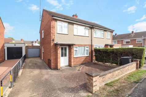 Wellingborough, NN29 - property photo