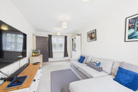 CAM02909G0-PR0479-STILL014