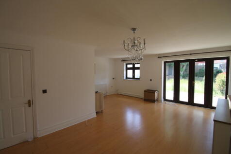 Arlington Road, Woodford Green, Redbridge photo 4