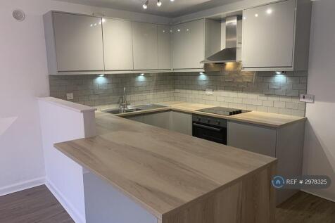 Living Area 6m x 4m