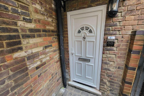 Available Now Newly Refurbished One Bed Flat - To