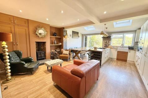Kitchen Diner / Sitting Room