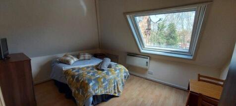 chatsworth-road-nw2-4bl-1049421