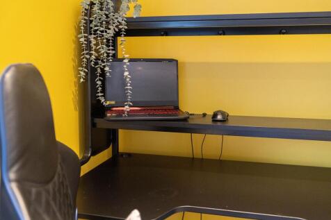 Space to work from home or game in bedroom 2