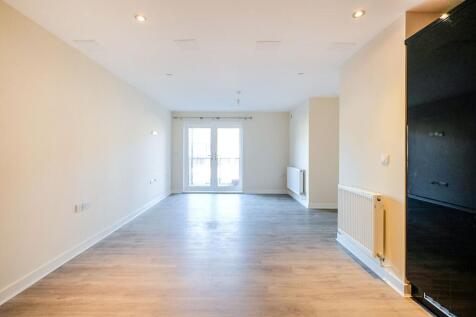 Living Area (Main)
