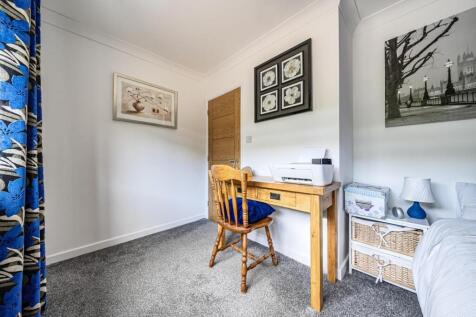 Bedroom 3 corner.jpg