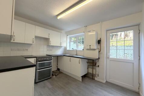 Lonsdale Drive, Gillingham photo 3