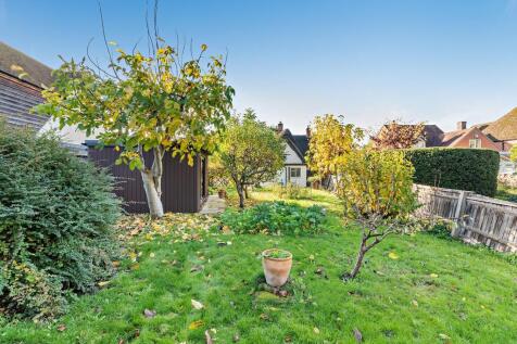 8668997-exterior0...