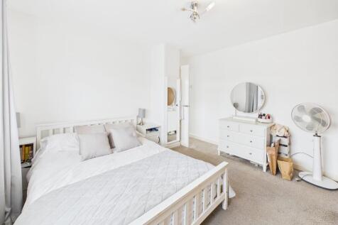 CAM02854G0-PR0441...