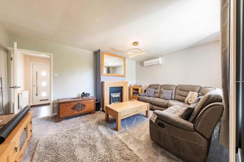 Living Room (1)
