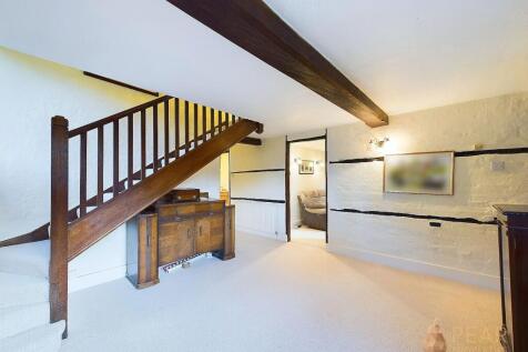 Entrance Reception Room