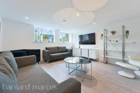 Lime Grove, NEW MALDEN photo 3