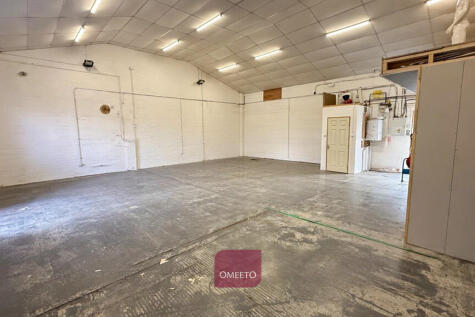 Warehouse to Let - AI image to show empty