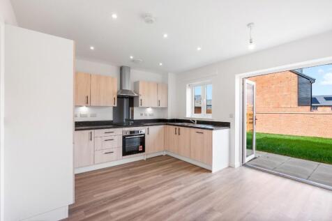 Barrosa Way, Whitehouse, Milton Keynes photo 3