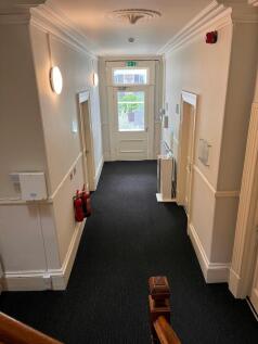 Office to rent Image 10
