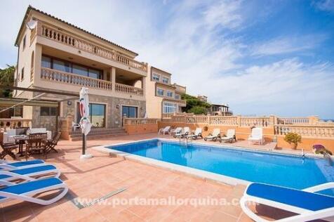 Pool area