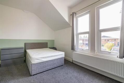 Nottingham Road // 3 Rooms Remaining //  NG7 7AE photo 5