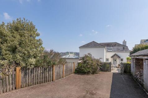 Driveway_Dart View Cottage_Dittisham