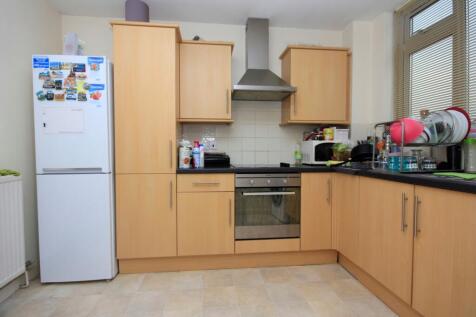 Montgomery Road, Edgware, HA8 photo 4