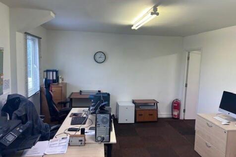 Suite D Butts Business Centre 4.jpg