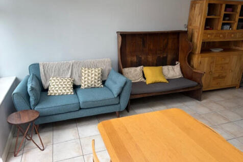 Benet Close, Milton photo 5