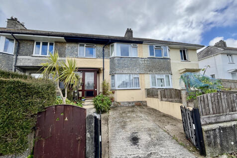 3/4 Bedroom Mid Terrace House for Sale