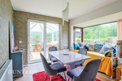 Dining Room/ Bedroom 3