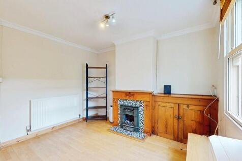 Living Room - Ang...