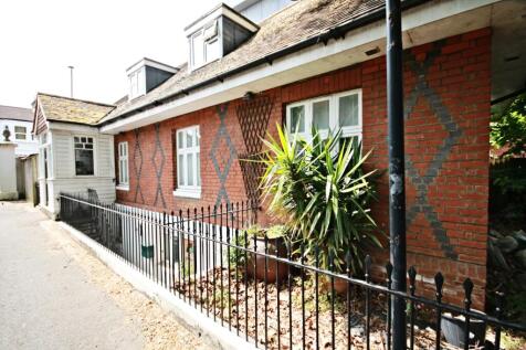 152a Lower Richmond Road - Exterior-gate