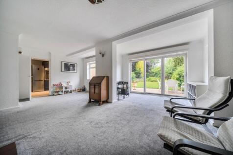 1310363-7-684ae6b39c388