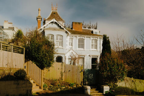 Croft-Hastings-ElphinstoneRoad-Exterior-7
