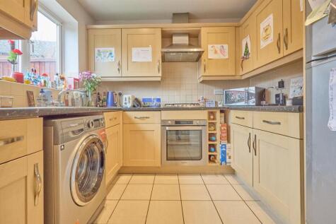 Rear Fitted Kitchen