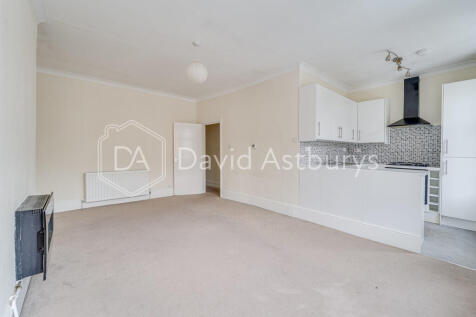 Palmerston Road, Wood Green, London photo 2